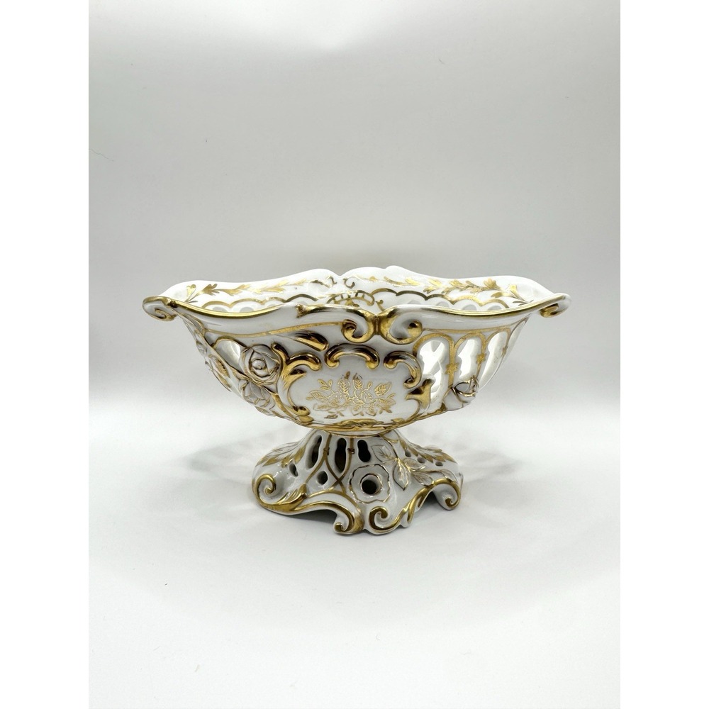 Andrea‎ By Sadek Porcelain Pedestal Candy Dish Gold Gilt Floral Regency